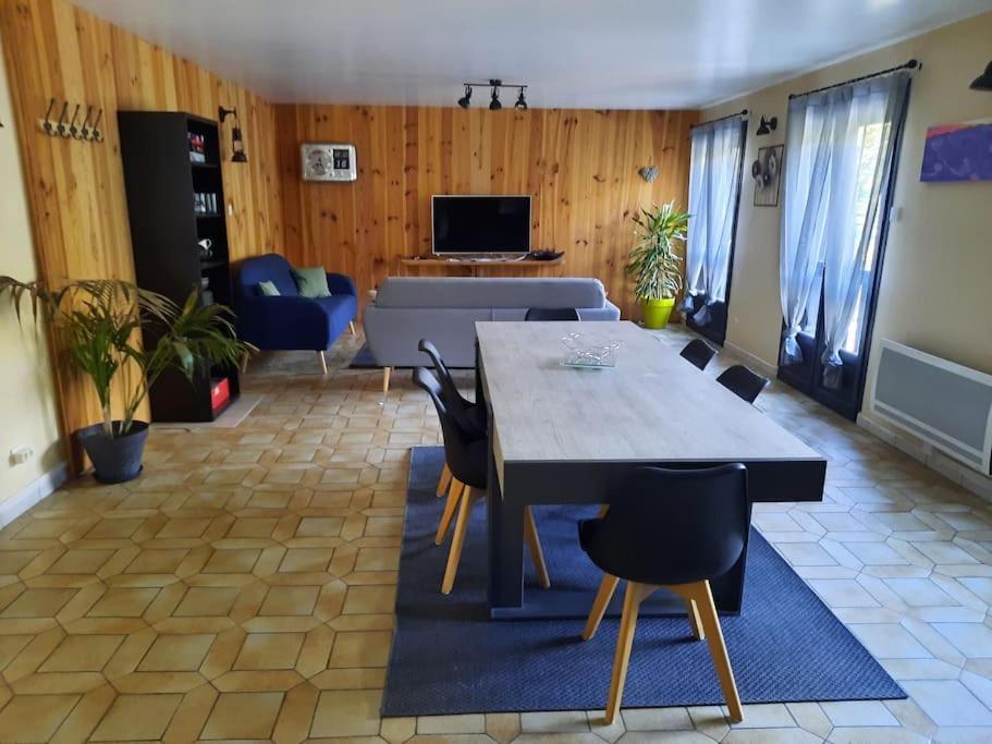Appartement Tout Confort , Centre Loudenvielle Bagian luar foto
